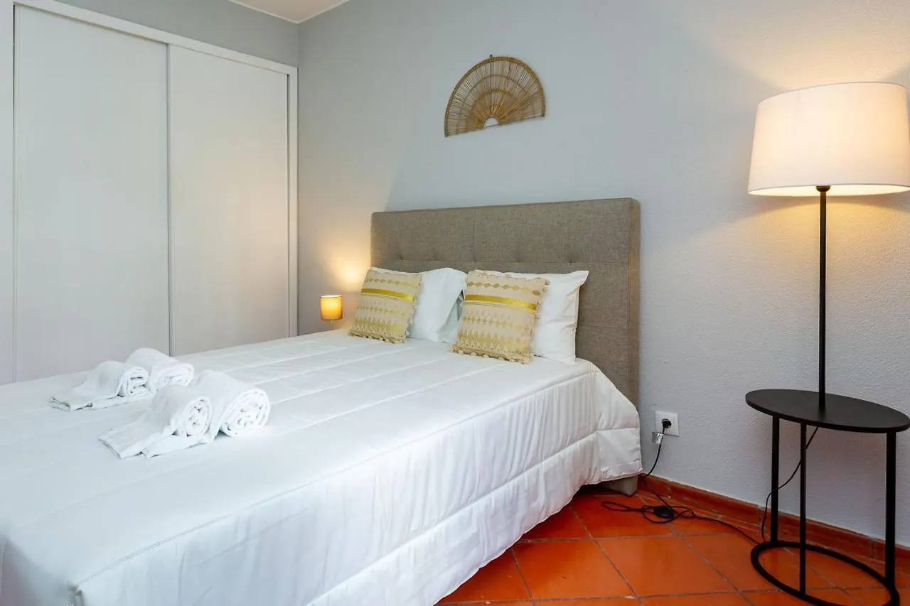 Gorgeous 2Bdr Apartment W/Patio & Pool By Lovelystay Vilamoura 0*,  Portugal