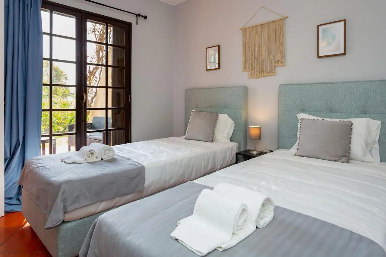 Gorgeous 2Bdr Apartment W/Patio & Pool By Lovelystay Vilamoura 0*,  Portugal